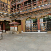 ブータン西部を巡る旅　首都ティンプー、古都プナカ、パロを周遊6日間